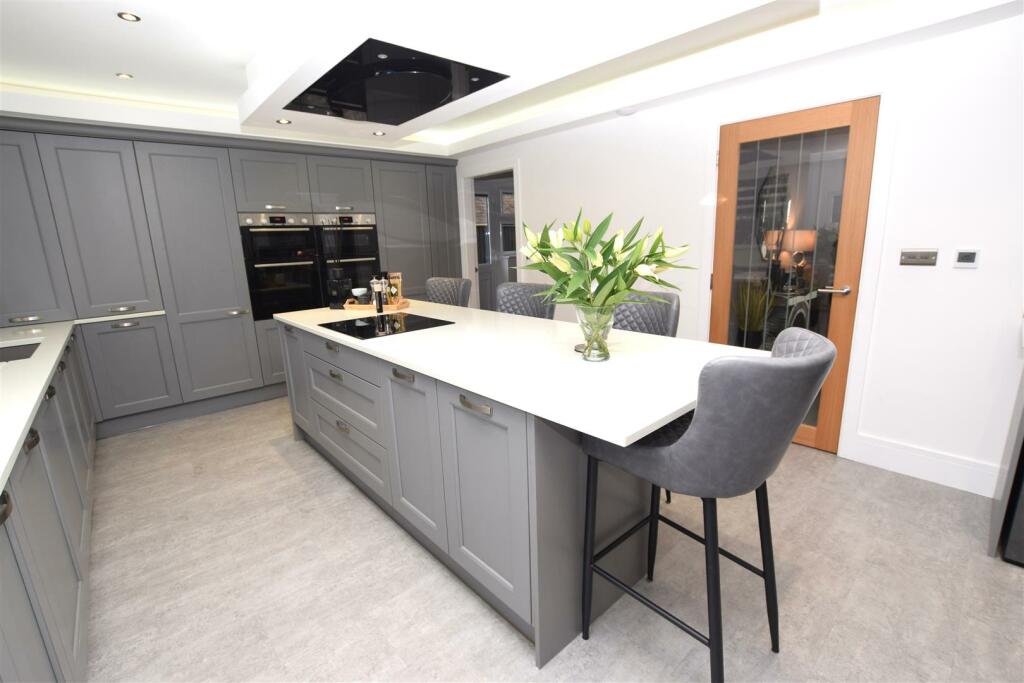 KITCHEN AREA PHOTO