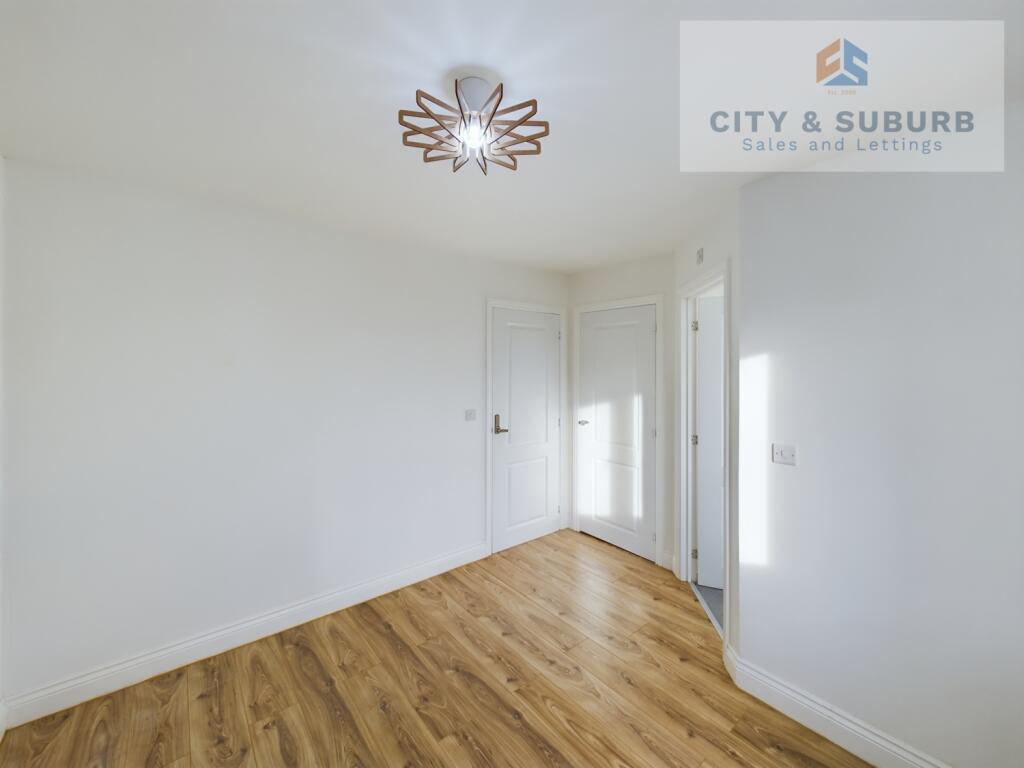 CAM01351G0-PR0058-STILL011