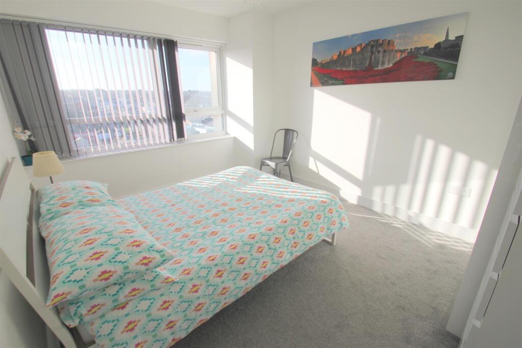 Master Bedroom (34).JPG