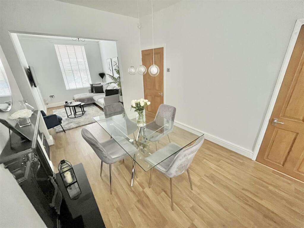 Dining Room Aspect 3