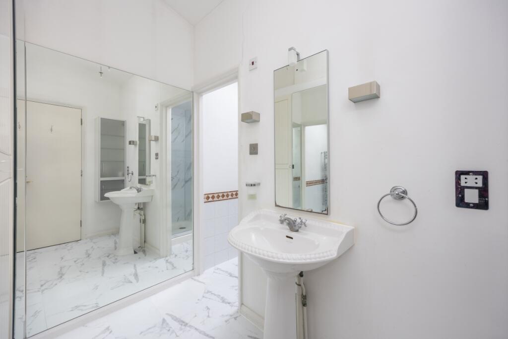 Ennismore Gardens...