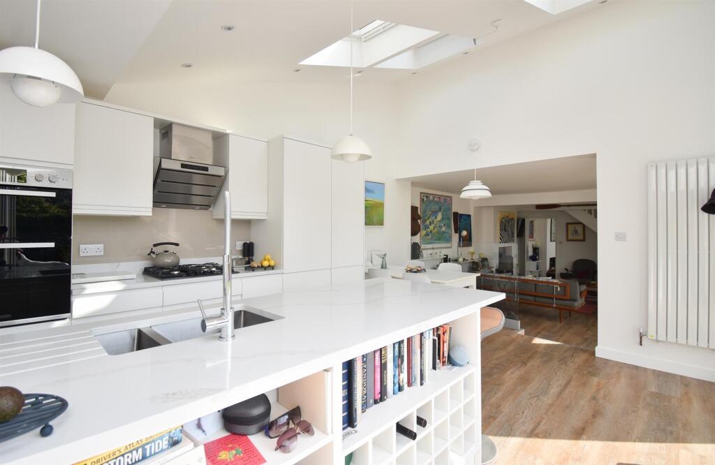 Kitchen diner