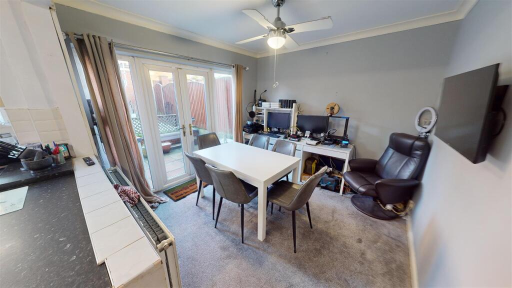 Ormskirk Road Kitchen/Diner