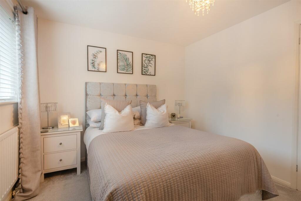 8627565-interior13.jpg
