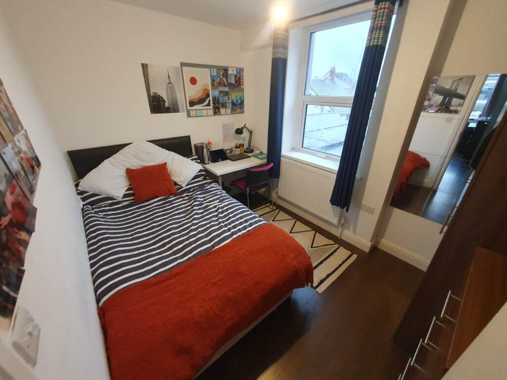 Bedroom 6