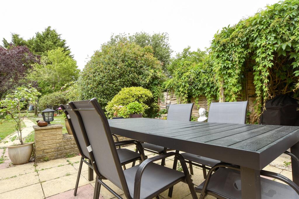 External Lifestyle Photograph