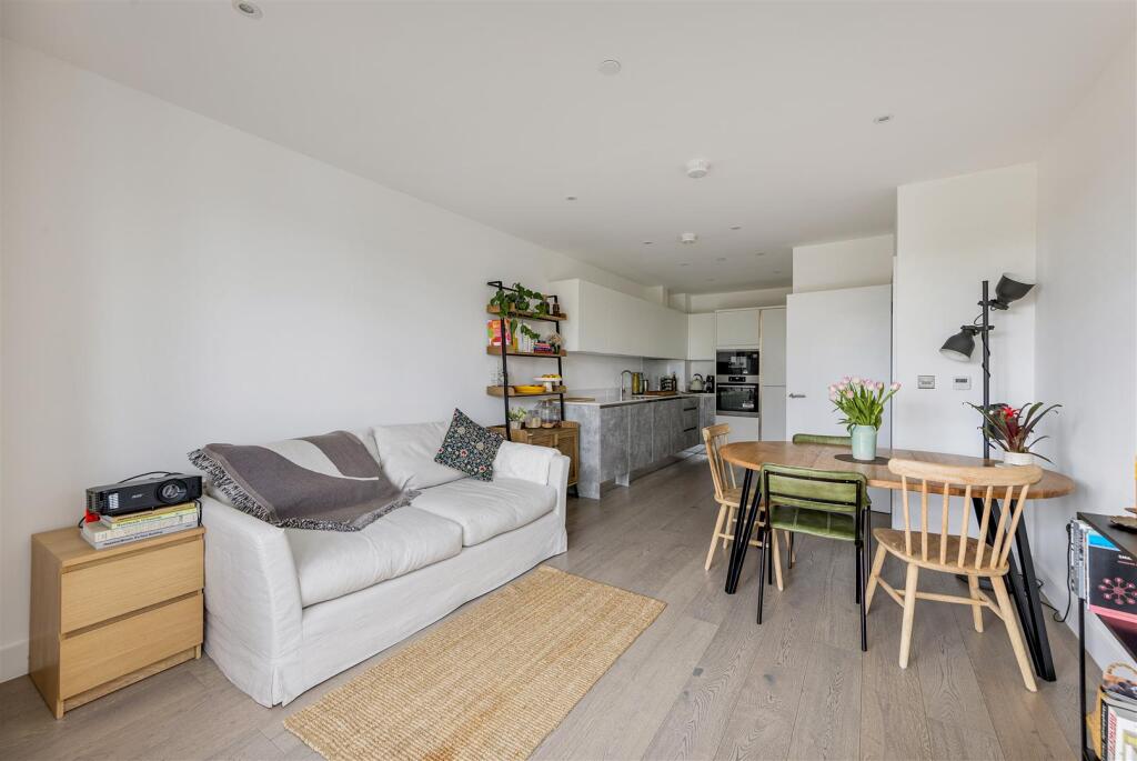 Sutherland Road, E17