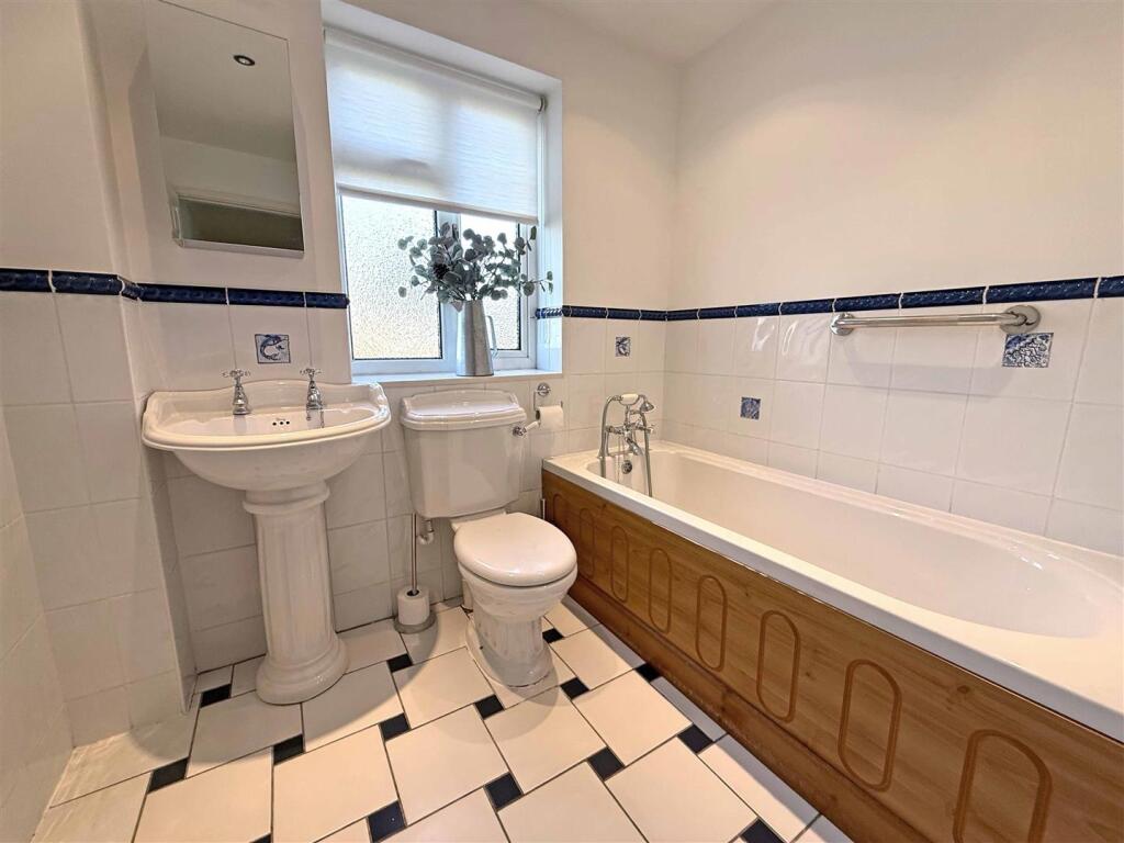 Main Bathroom