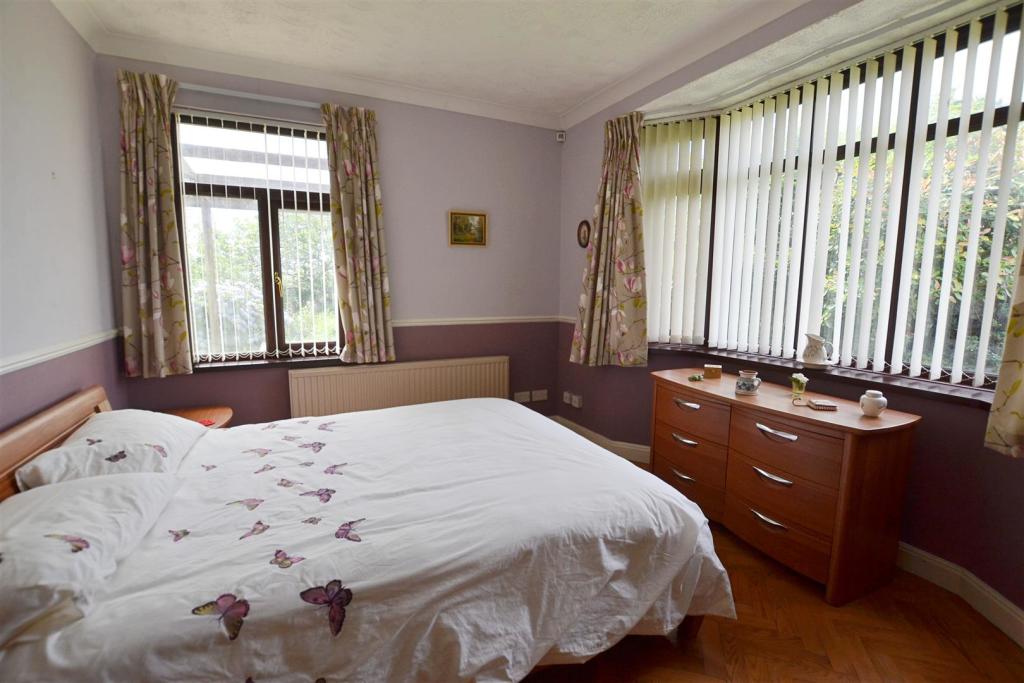 bed 1..JPG