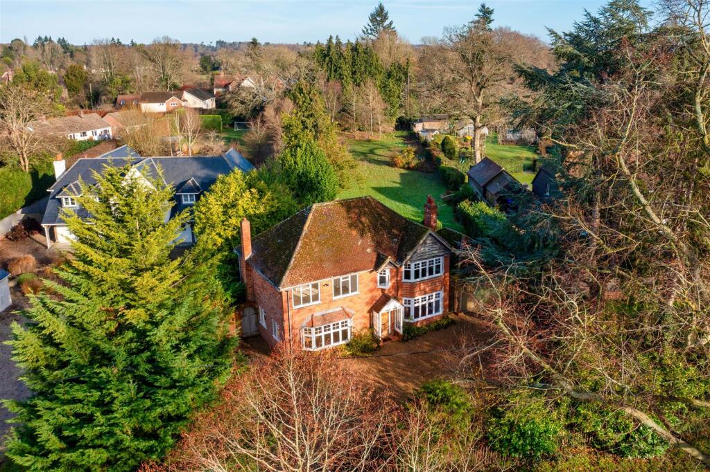 Chiltern Cottage - Drone (1 of 12).jpg