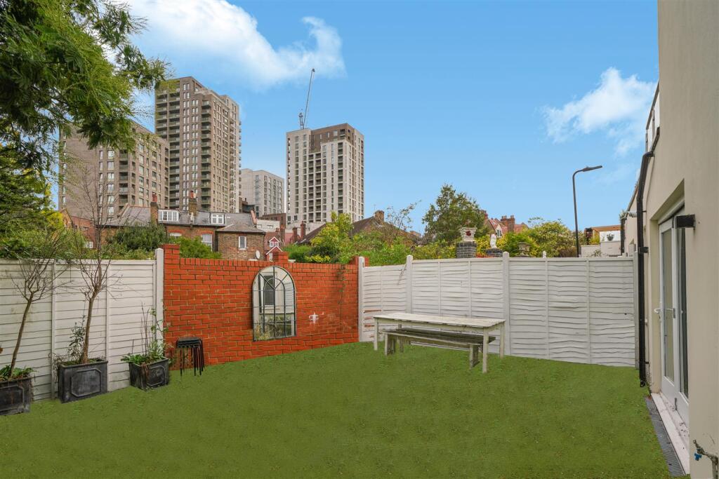 Flat 1, 25 Brougham Road - SNydtvTB0NF1Uf7PTCLp.jp