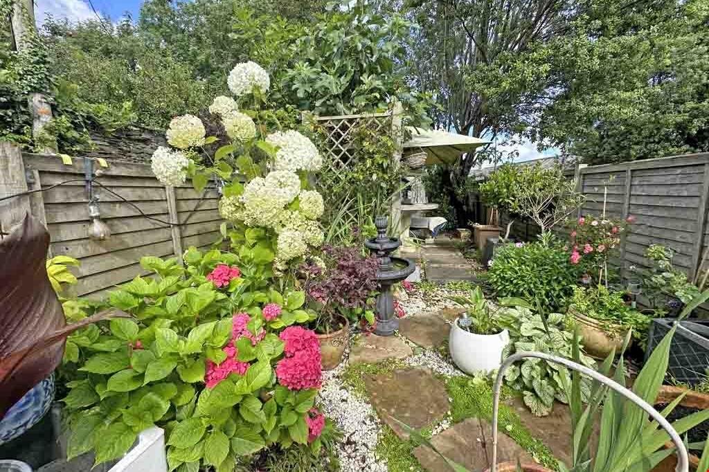 64221680-8b77-4ebc-83fe-0f5a5ad52759