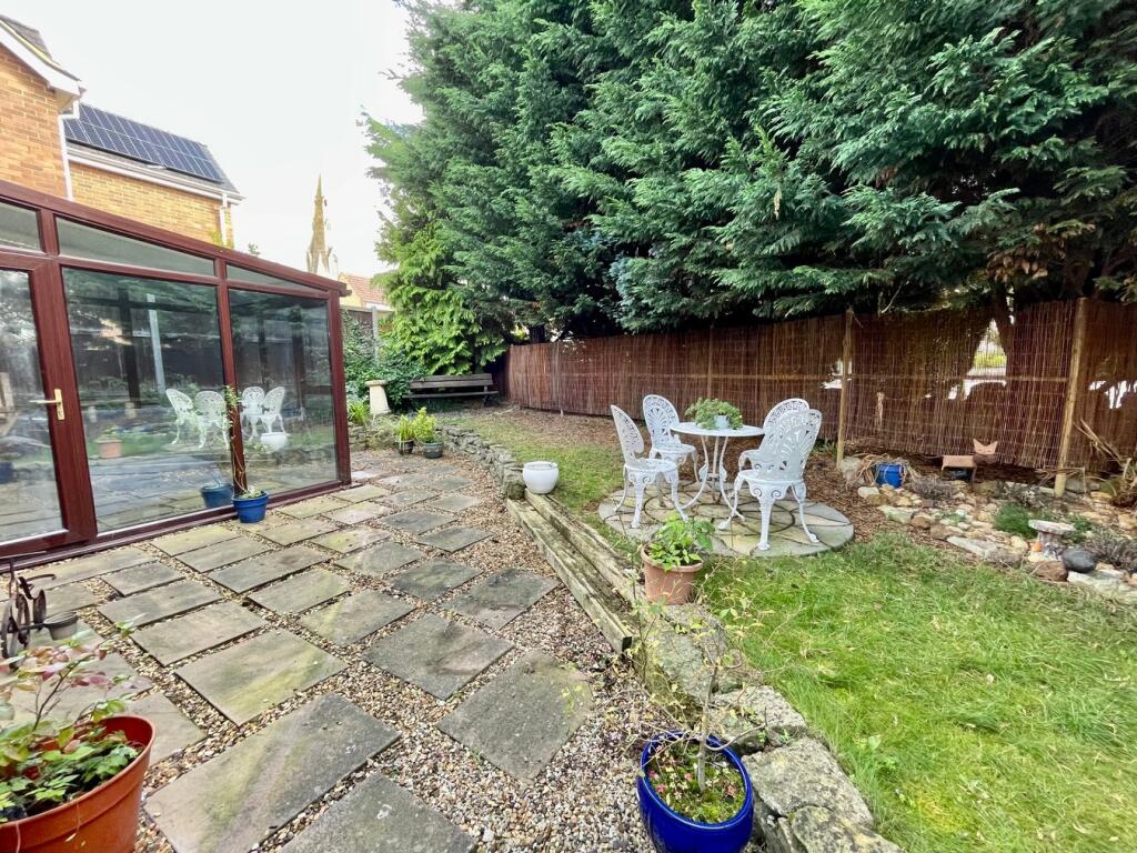 Side Patio &amp; Garden