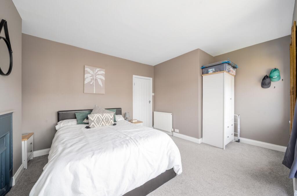 EweMove Harrogate Bedroom1c