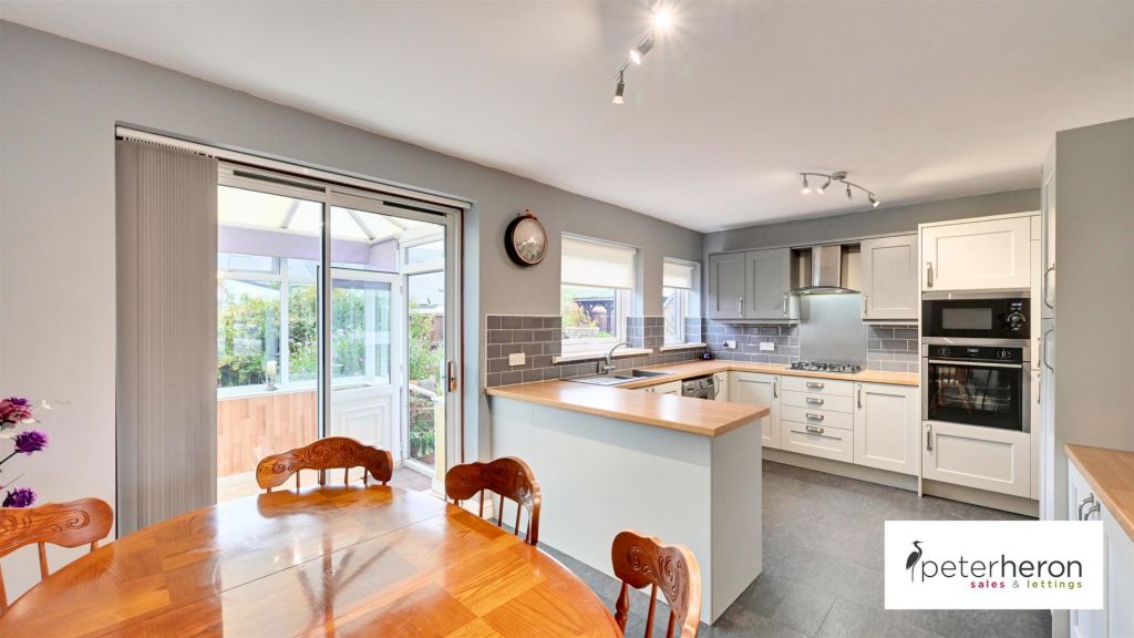 Kitchen &amp; Dining Area