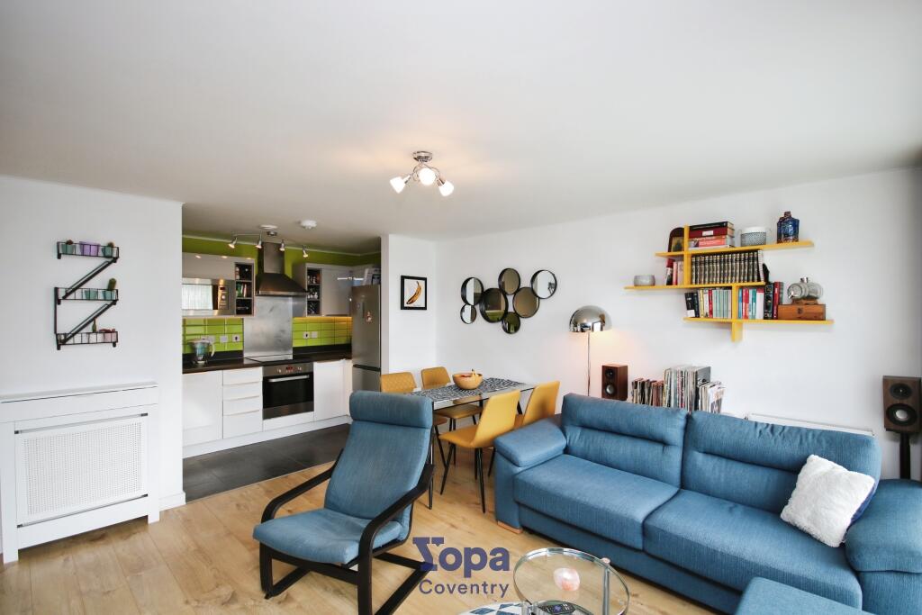 E36088ad-Open 20Plan 20Living 203.JPG