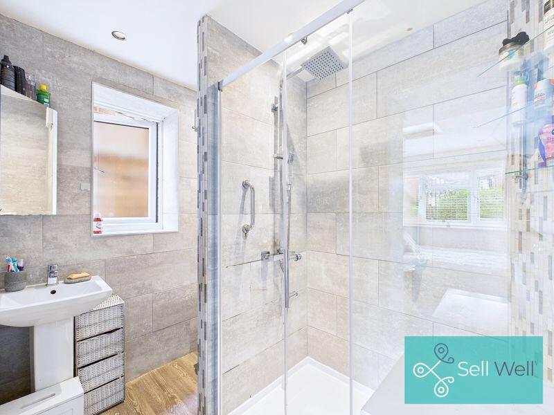 Ground Floor En-Suite
