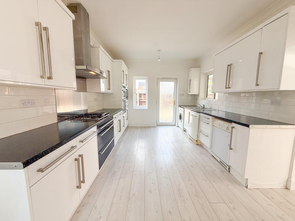 Kitchen 3