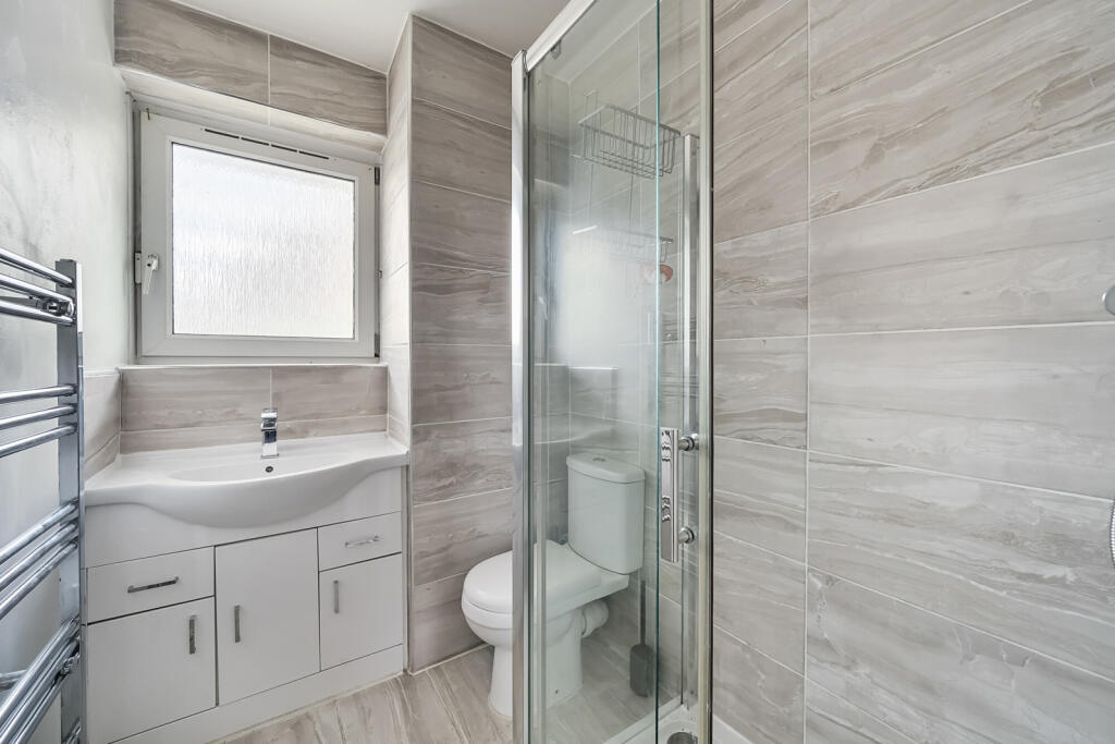 1317933-10-685d14...