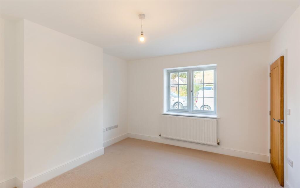 8645139-interior08.jpg