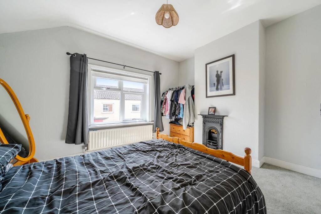 MASTER BEDROOM.jpg
