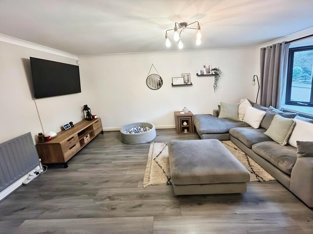 842a8eeb-WhatsApp...