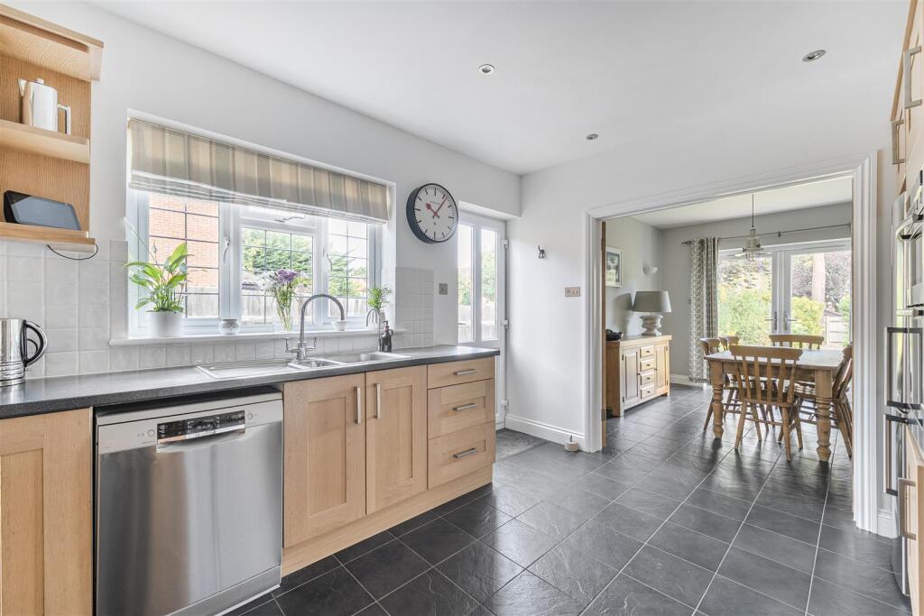 1345010-13-68b03256e7394-ARW .jpg