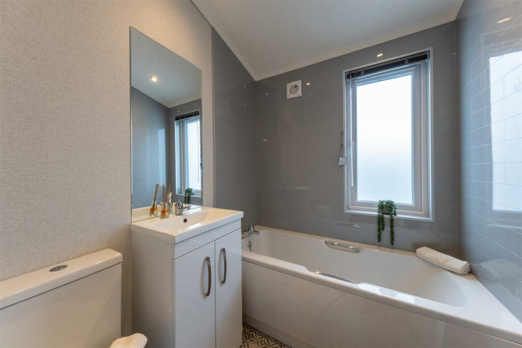 63 Oakmere Country Park-016.JPG