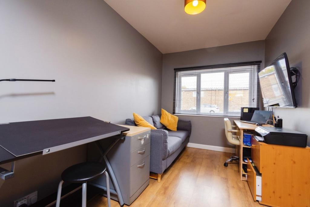 Reception/Bedroom