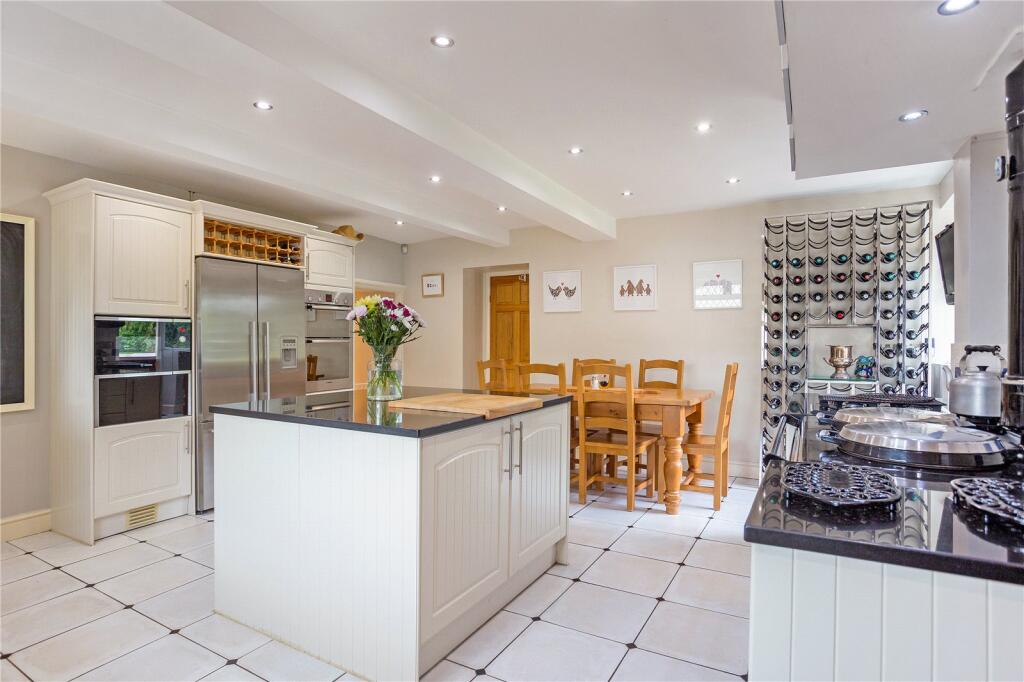 Kitchen/Breakfast