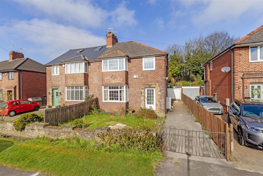 Front External-1.jpg