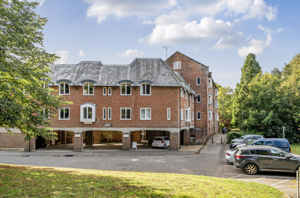 1360058-5-68d4037...