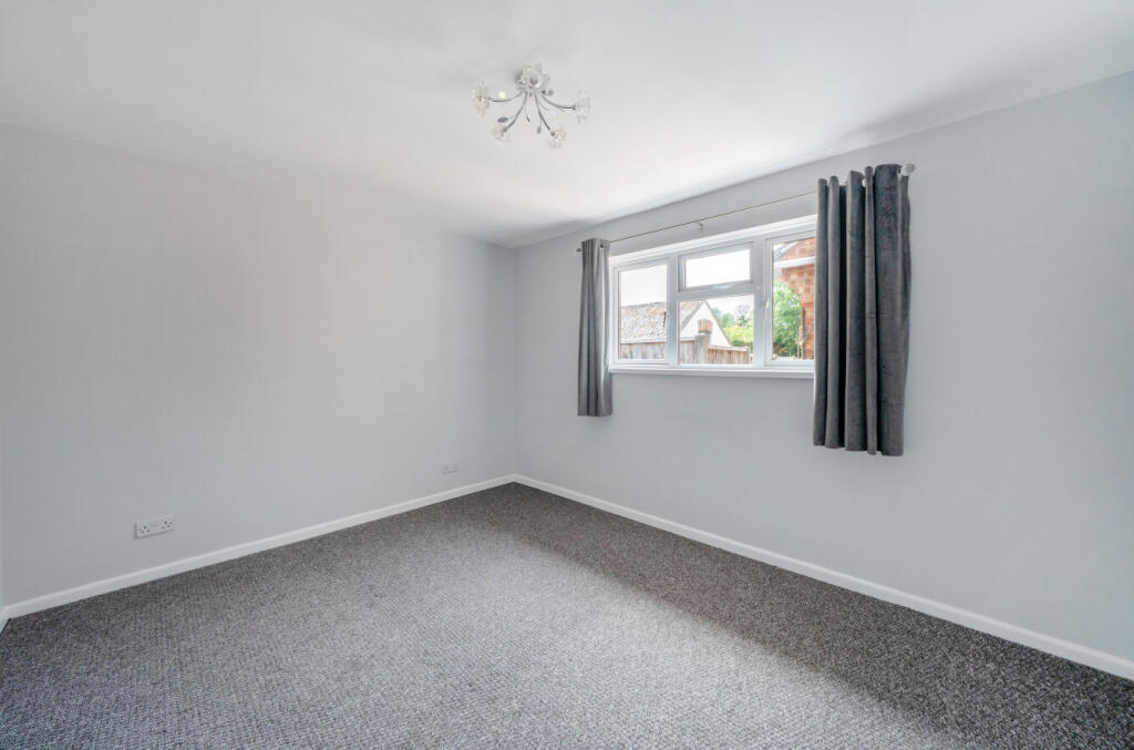 1305048-2-6841d44...