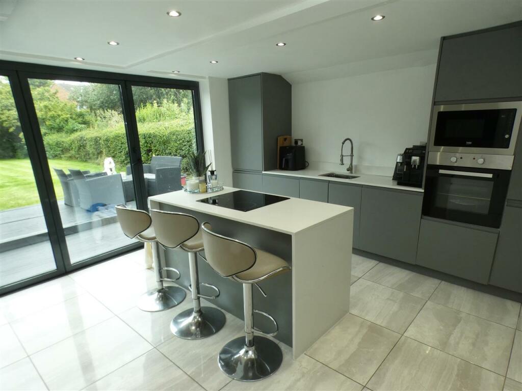 Breakfast Kitchen