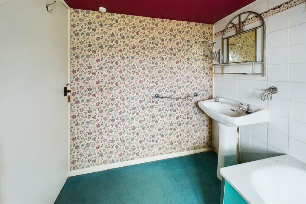 7 The Grove, Wraxall, North Somerset BS48 1LW | Fr