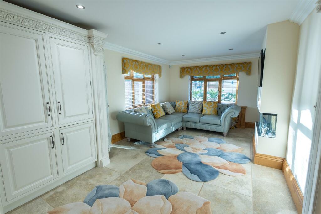28a Jesmond Road-5.jpg