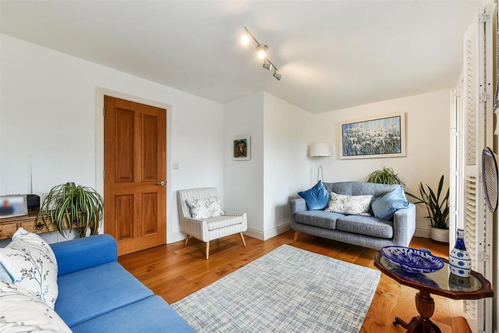 Sitting/Bedroom