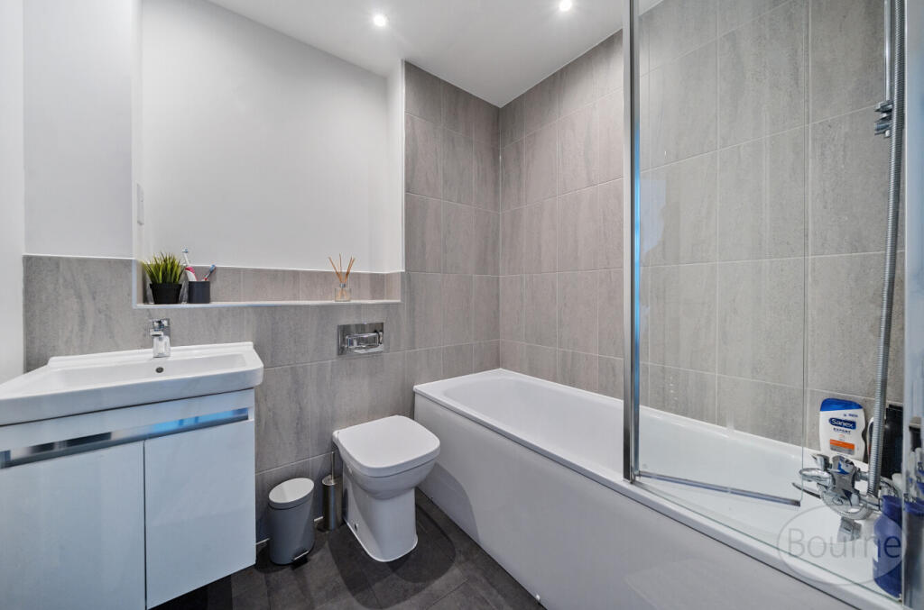 773f4152-fe76-45b...