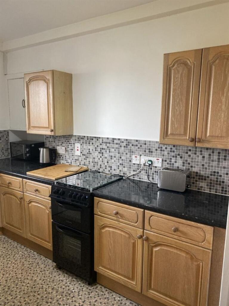 kitchen 2 use.jpg