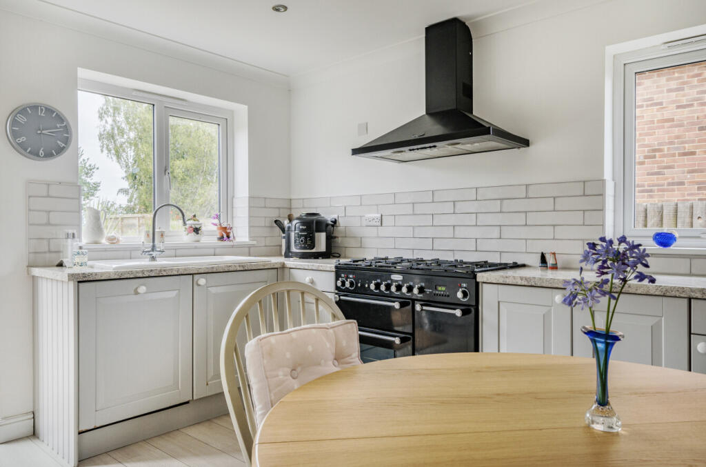 1329455-30-688107...