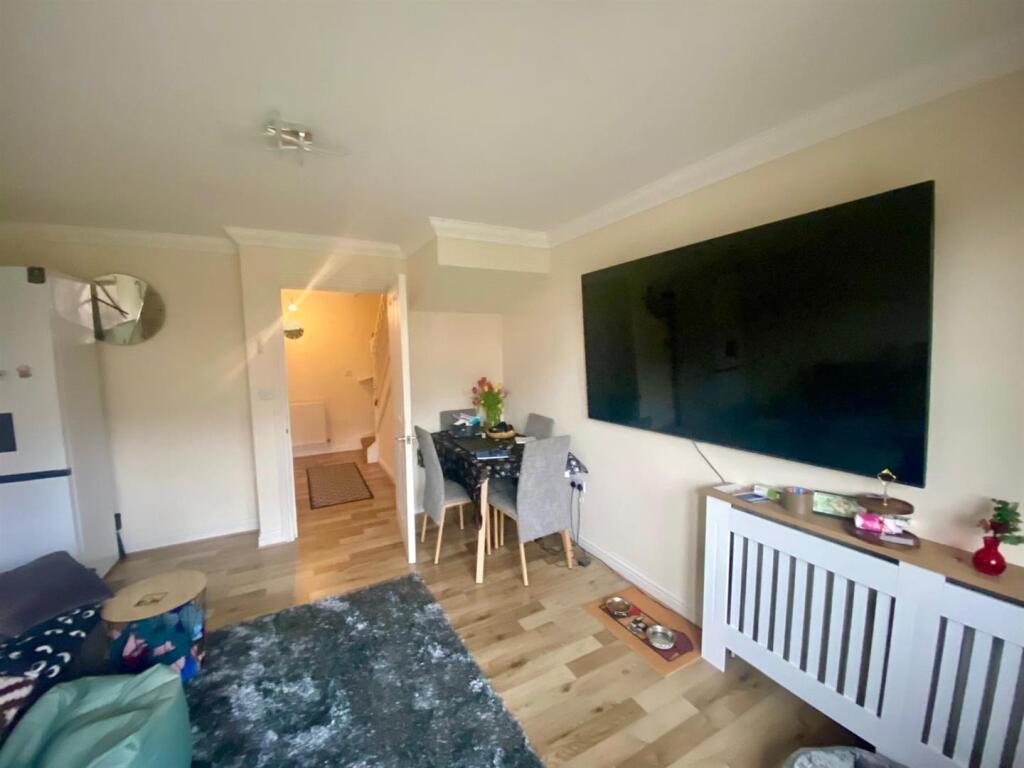 Living Room.jpg