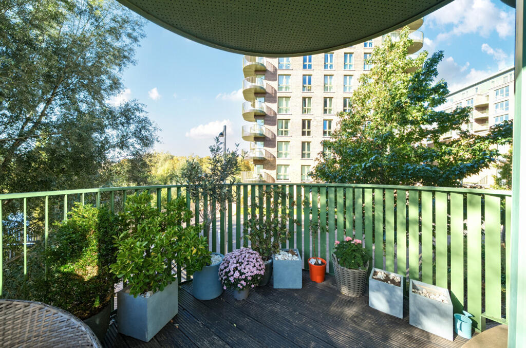 1362723-11-68e3dc...