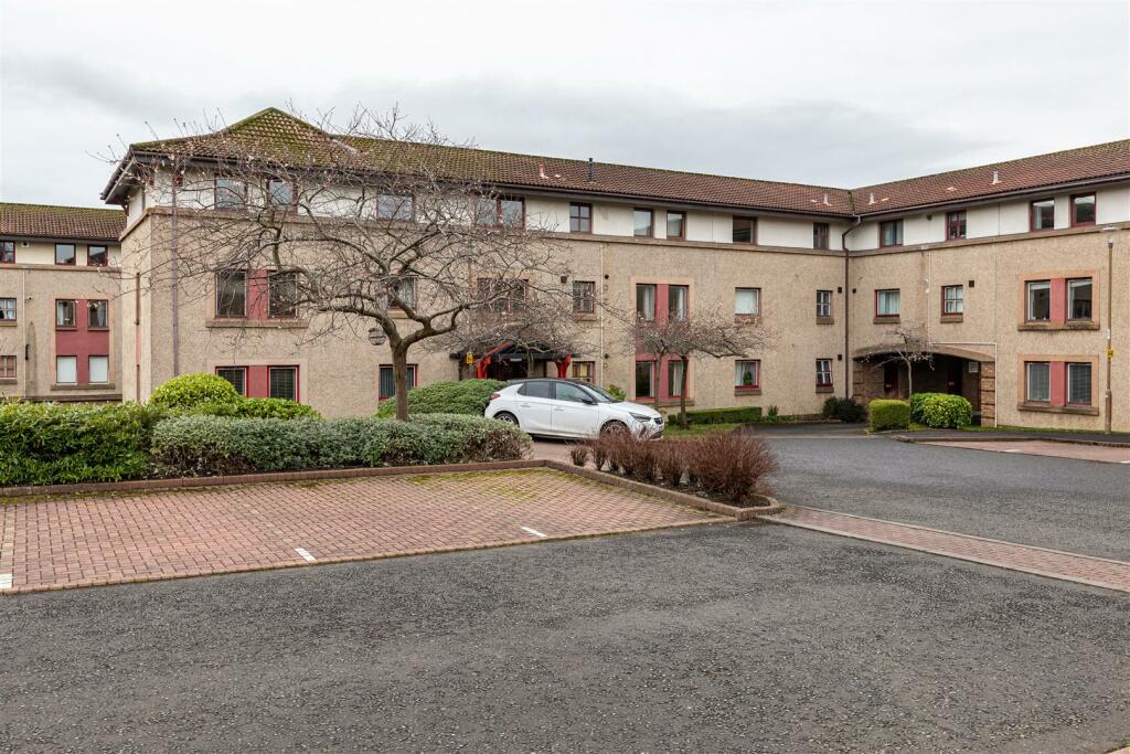 5-6 North Werber Place Edinburgh 26.JPG