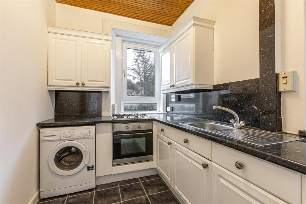 9 Millburn Place Selkirk 16.JPG