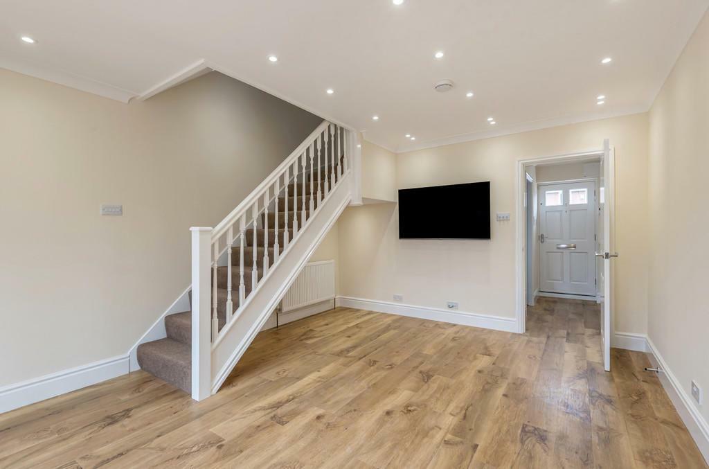 7 Eliot Court - 1.jpeg