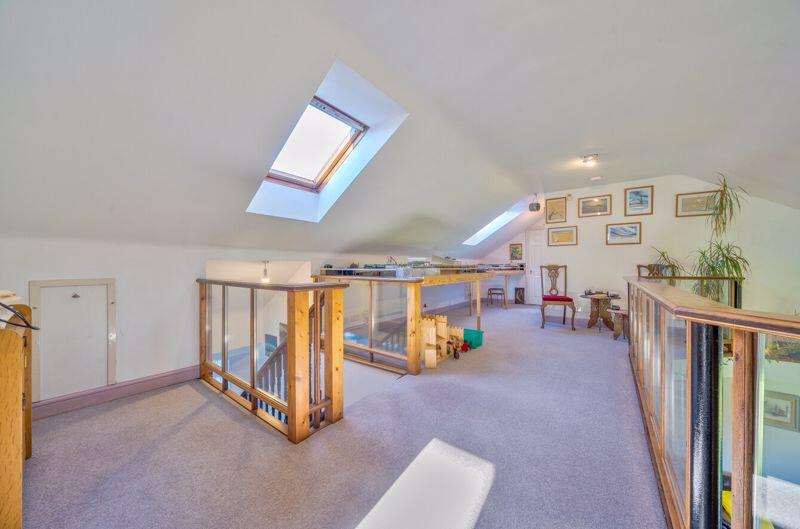 Galleried landing