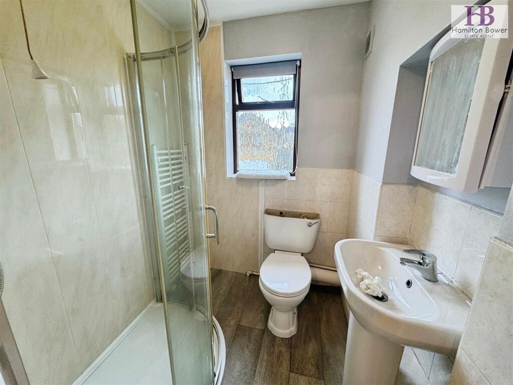 274ef098-3GreenLane2.jpg