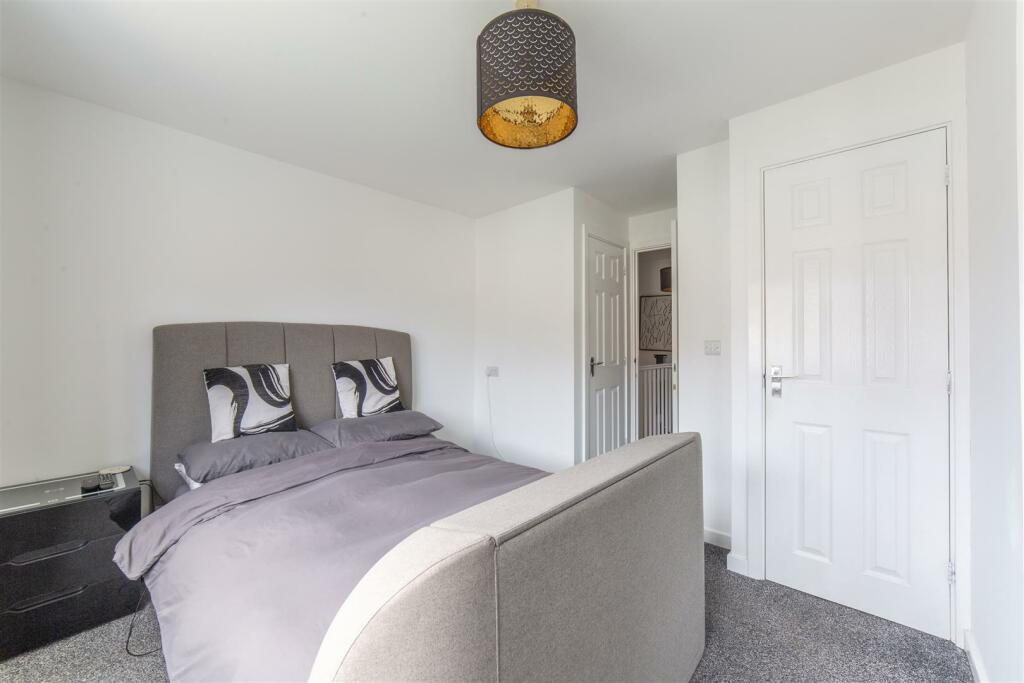 26 Grayson Way New-4.jpg