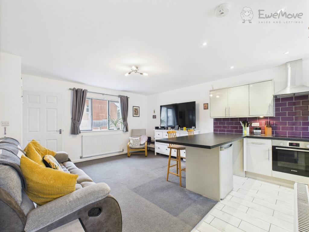 CAM03640G0-PR0057-STILL004 v2