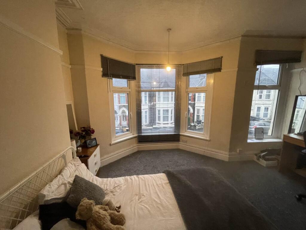 First Floor Front Be